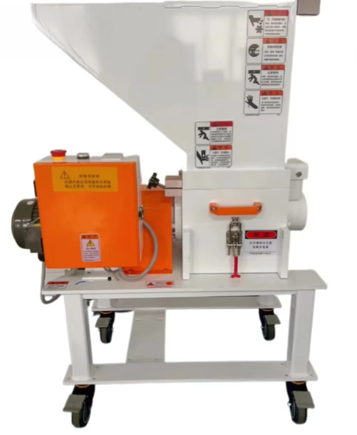 Gainwal 1HP Single Shaft Motor Low Speed Waste Plastic PET Recycling Crusher 15-20kg/hr Capacity SKD-11 Blades 1 Year Warranty