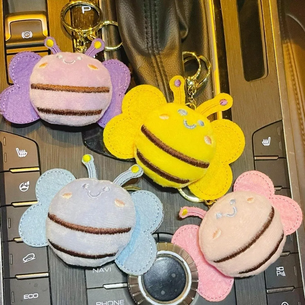 Sweet Bee Design Keychain 1PC Cartoon Style Cartoon Keyring Hanging Ornament Bag Charm For Girls