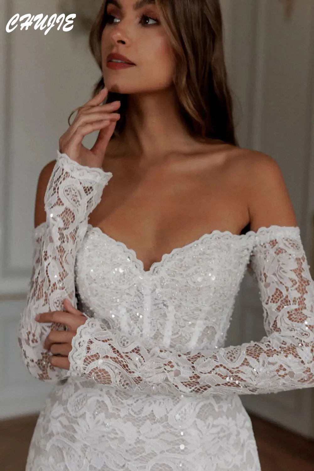 ชุดแต่งงานสั้นแบบมินิ แขนยาวปิดไหล่ ประดับลูกไม้  แบบสั่งตัดได้  ชุดเจ้าสาวเซ็กซี่  งานพิธีการ  ปี 2025  เวสติโด เด