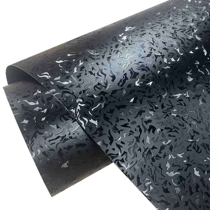 Premium PET Geschmiedete Flammen-Carbon-Vinylfolie Rolle mit Luftblasenfreisetzung Selbstklebende Aufkleber für Fahrzeugfolierung