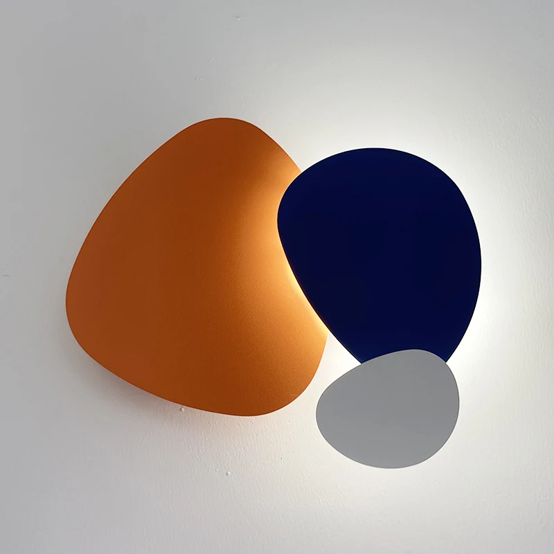 シンプルな芸術的な雰囲気のウォールライトリビングルームダイニングルーム寝室の背景壁廊下バルコニー装飾ウォールライト