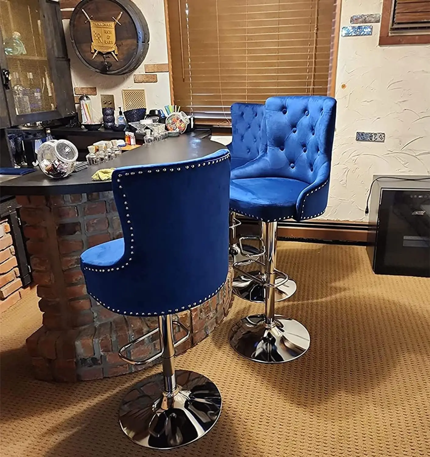 Set 2 Kursi Bar Beludru Modern dengan Sandaran, Putar yang Dapat Disesuaikan, Biru, Tinggi Meja Dapur, untuk Penggunaan di Pulau Dapur/Pub