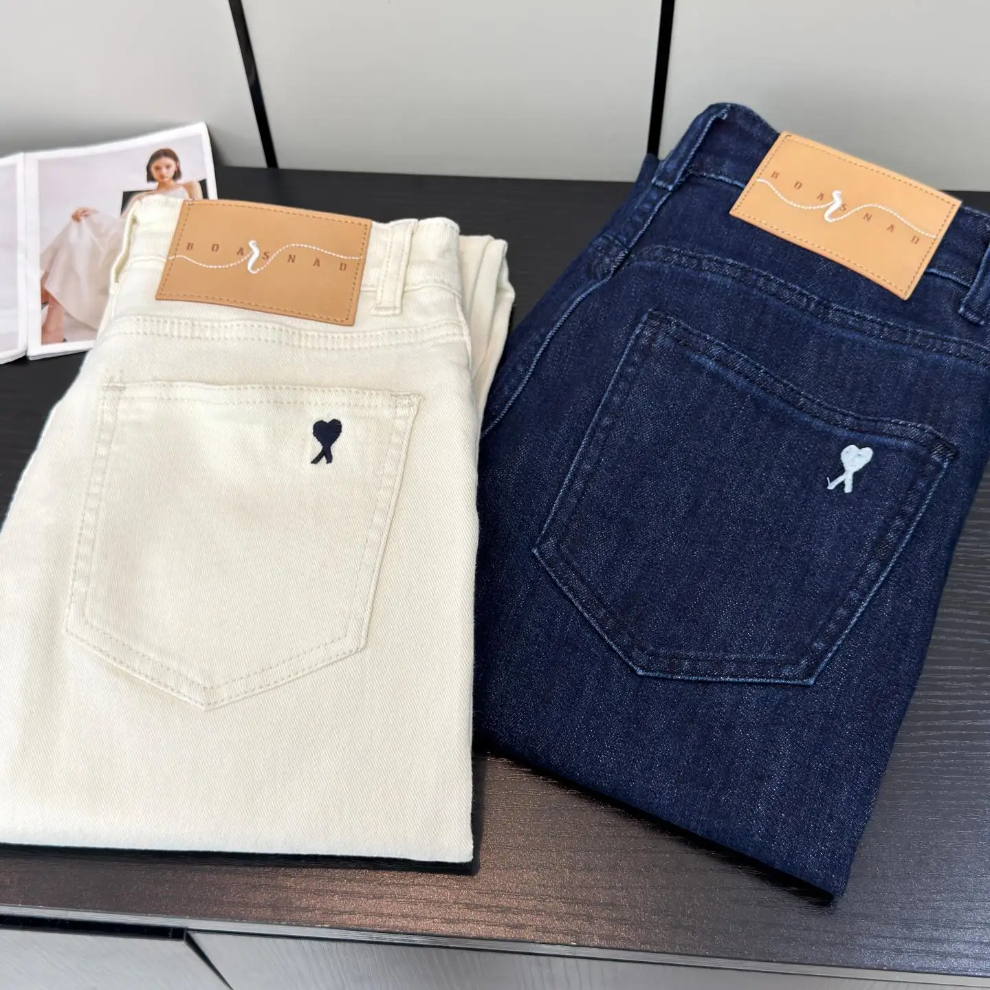 

Classic Fashionable Embroidered French Bread Pants Retro High Waist Four-Dimensional Elastic Straight Leg Jeans Ladies Jeans