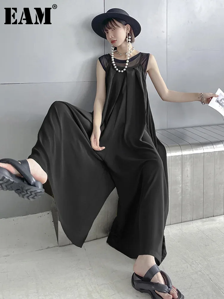 [EAM] Women Black Pleated Big Size Long Jumpsuit New High Waist Pocket Stitch Pants Fashion Tide Spring Summer 2025 1DH4530