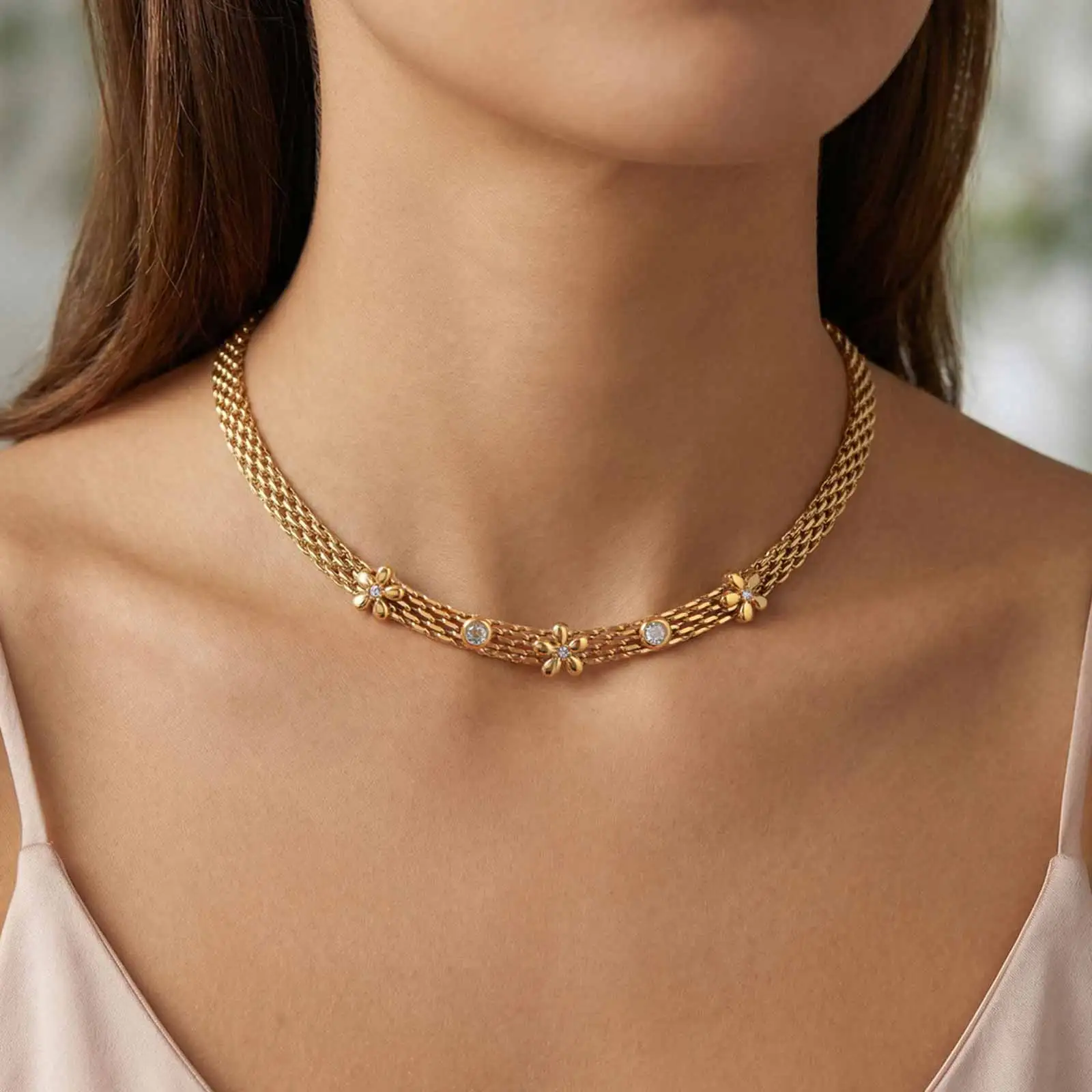 

Five Leaf Flower Chain Necklace Stainless Steel Collar Mesh Strap White Zircon Necklace In Gold Luxury Waterproof Jewelry Gifts