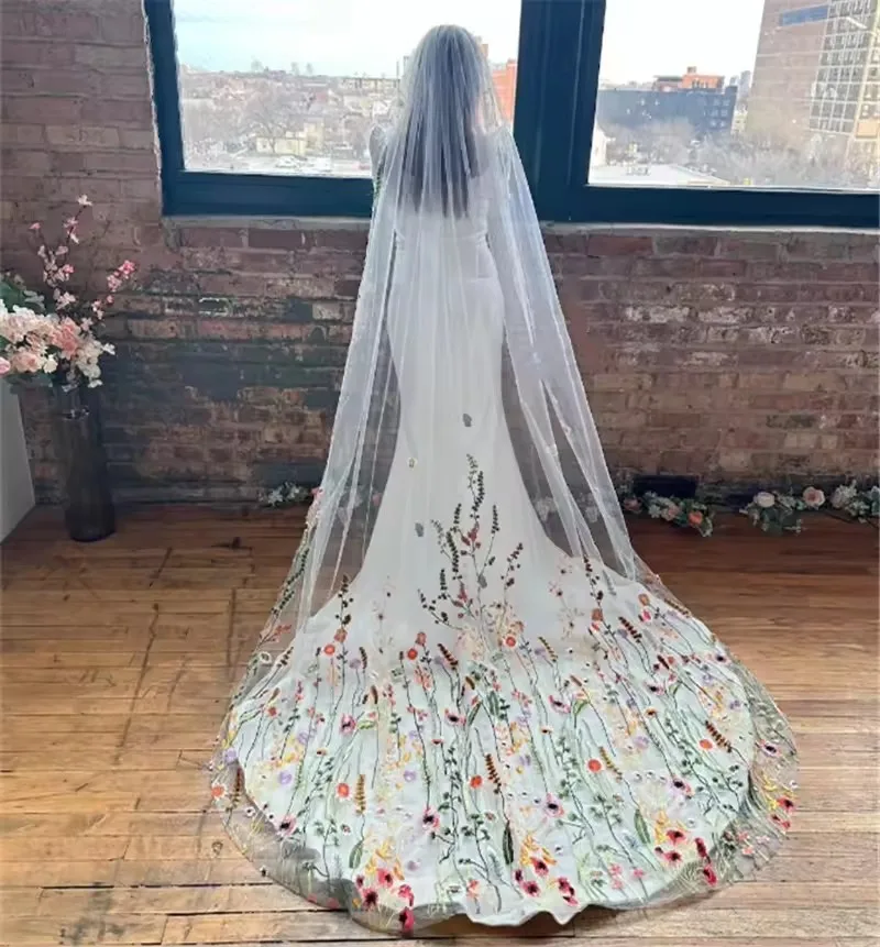 Full Lace Edge Colorful Bridal Wedding Veils With Comb Cathedral Long Secret Garden Floral Accessories For Brides White Ivory