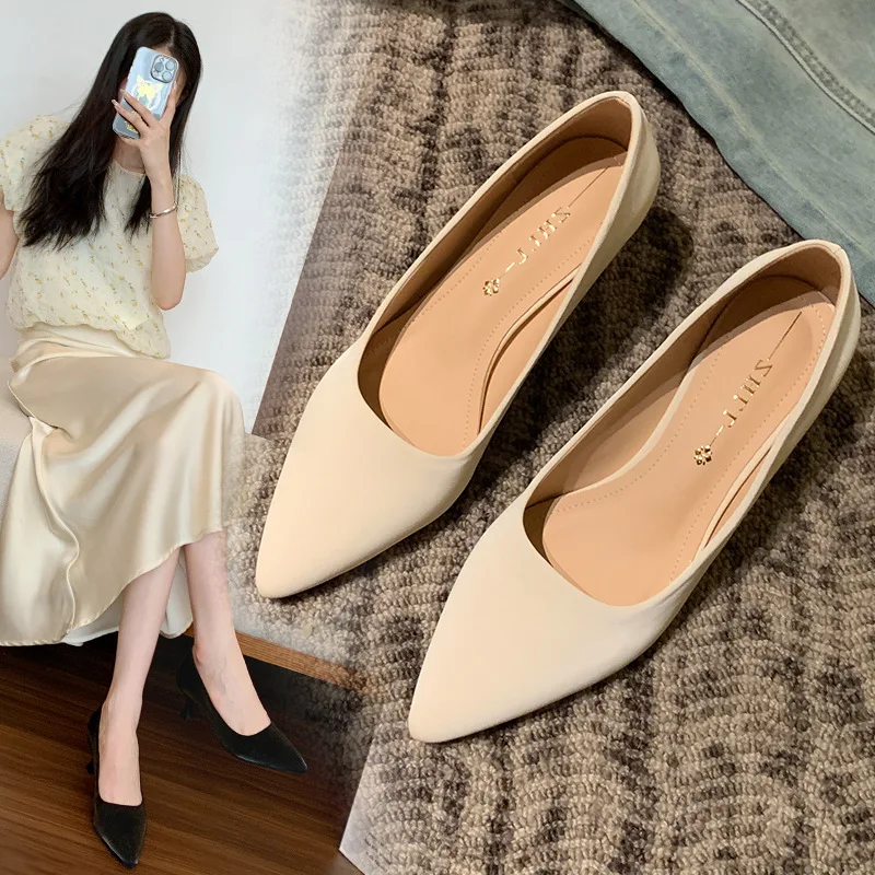 

Туфли на тонком каблуке с острым носком, черные, для широкой стопы, большие размеры, женские, 41-43, модные, повседневные, удобные