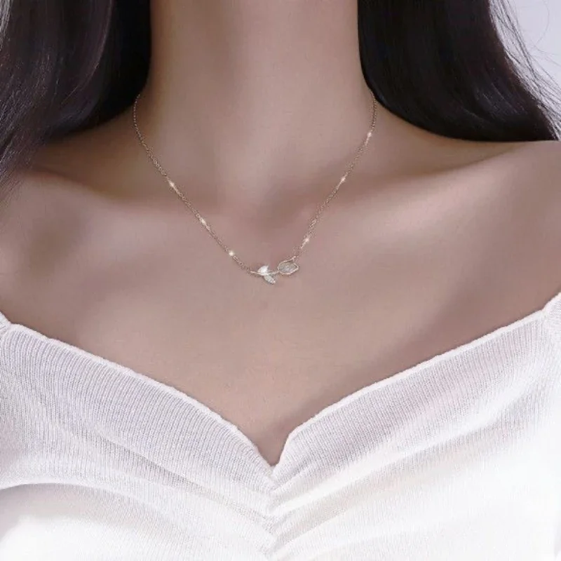 Collana di tulipano da donna con catena a clavicola dal Design fresco e di fascia alta di lusso leggero