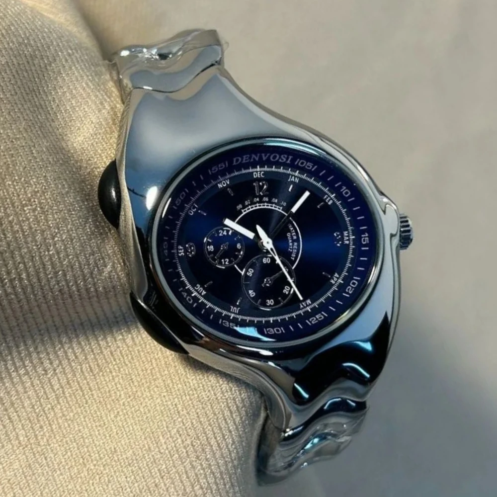 High Quality Personalize Twisted case Design Unique Quartz Watch Men Dpecial Blade Red Creative Medieval Old Steel Men Clock