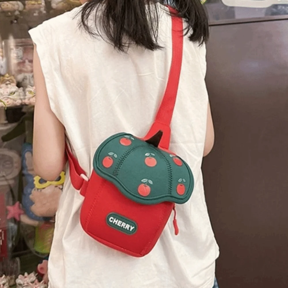 

Детский рюкзак с клубникой, тканевый детский рюкзак через плечо с героями мультфильмов, легкая нагрудная сумка для студентов с фруктами, детский сад