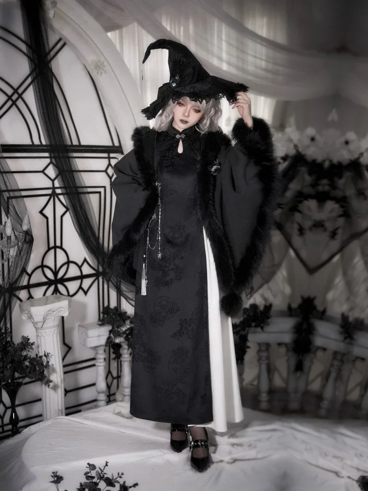 

2025 new Original Gothic Halloween Plush Coat Cloak Autumn/winter Warm Lolita Sweet Girl Black/white 2-color Cloak hot sale