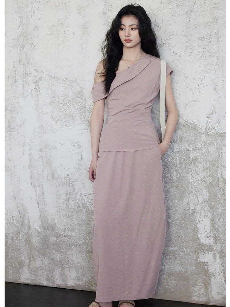 

Легкий плиссированный топ на одно плечо и юбка-бутон, комплект из двух предметов, дизайн Er Yang, лето 2025, хлопок, короткий рукав, круглый вырез...