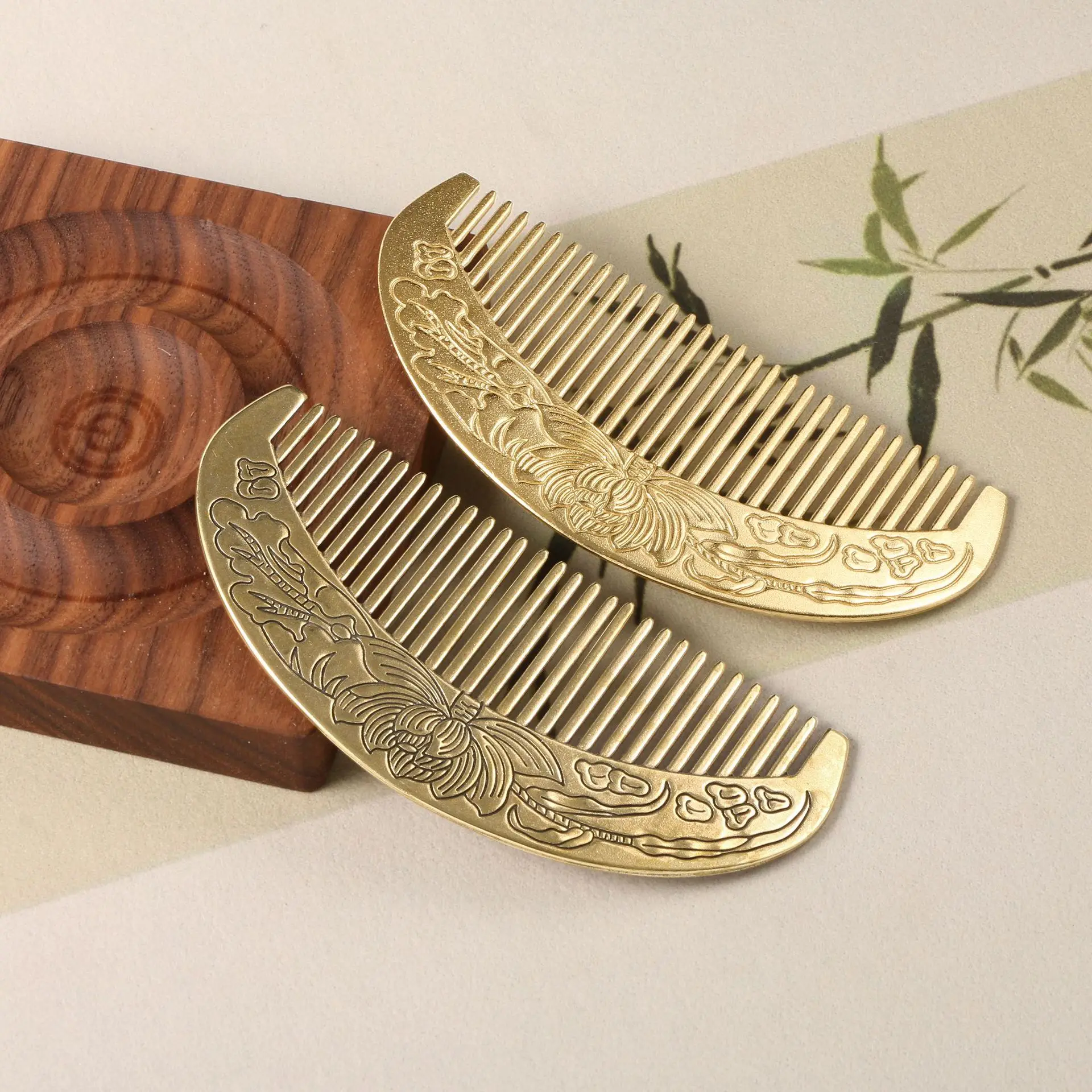 Brass Lotus Pattern Comb Chinese Copper Collection Retro Copper Carving Room Decor Living Room Decoration Festival Gift