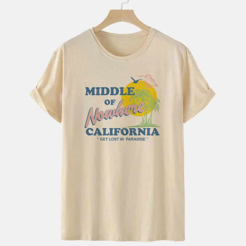 Middle Of Nowhere Palm Trees Women Vacation T-Shirt Vintage California Hiking Travel T Shirt Short Sleeve Retro Graphic Tees Top