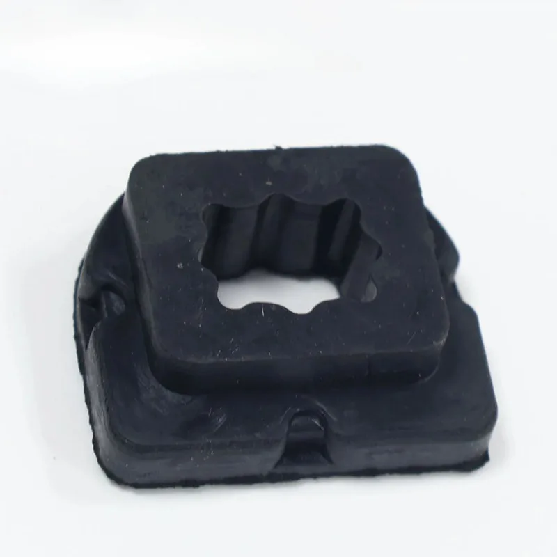 LF1715242C Upper Radiator Mount Rubber Cushion for Mazda 2 5 6 CX-7 CX-9 MPV Premacy Ford Fiesta 09 M2