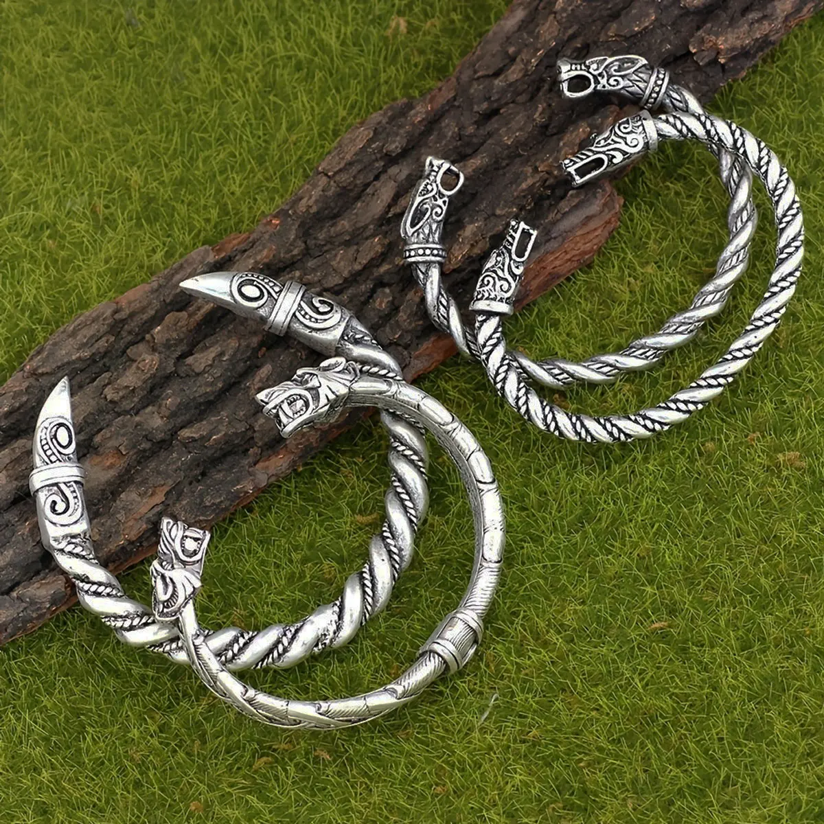 4-piece Nordic Viking Retro Norwegian Wolf Head Crowbeak Bracelet Set Bracelet Party Accessories Talisman Jewelry Birthday Gift