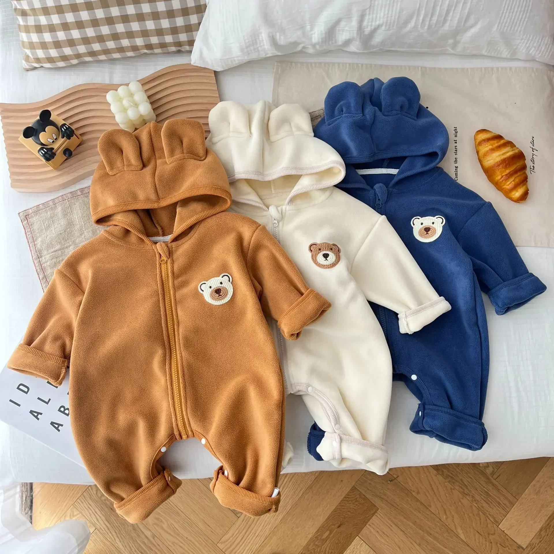 

2023 Winter New in Kids Baby Boys Hooded Full Sleeve Fleece Thicken Warm Zipper One-pieces Jumpsuits Newbron Infant Romper 0-24M