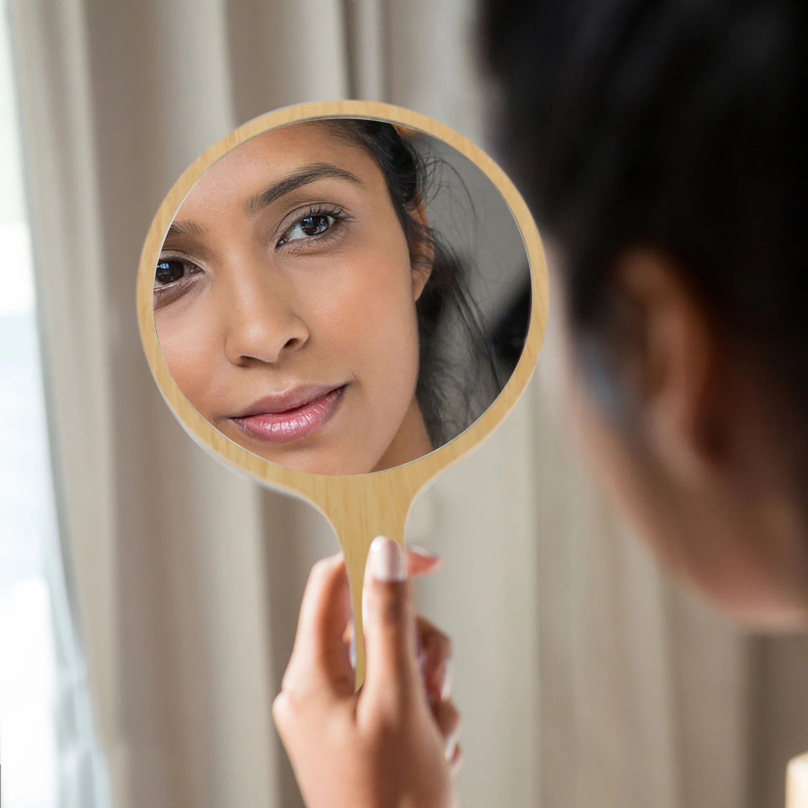 

Handheld Makeup 135x25mm Stylish Compact Lightweight Women Vanity Mirror Portable Travel Purse Pocket Mirror Gift