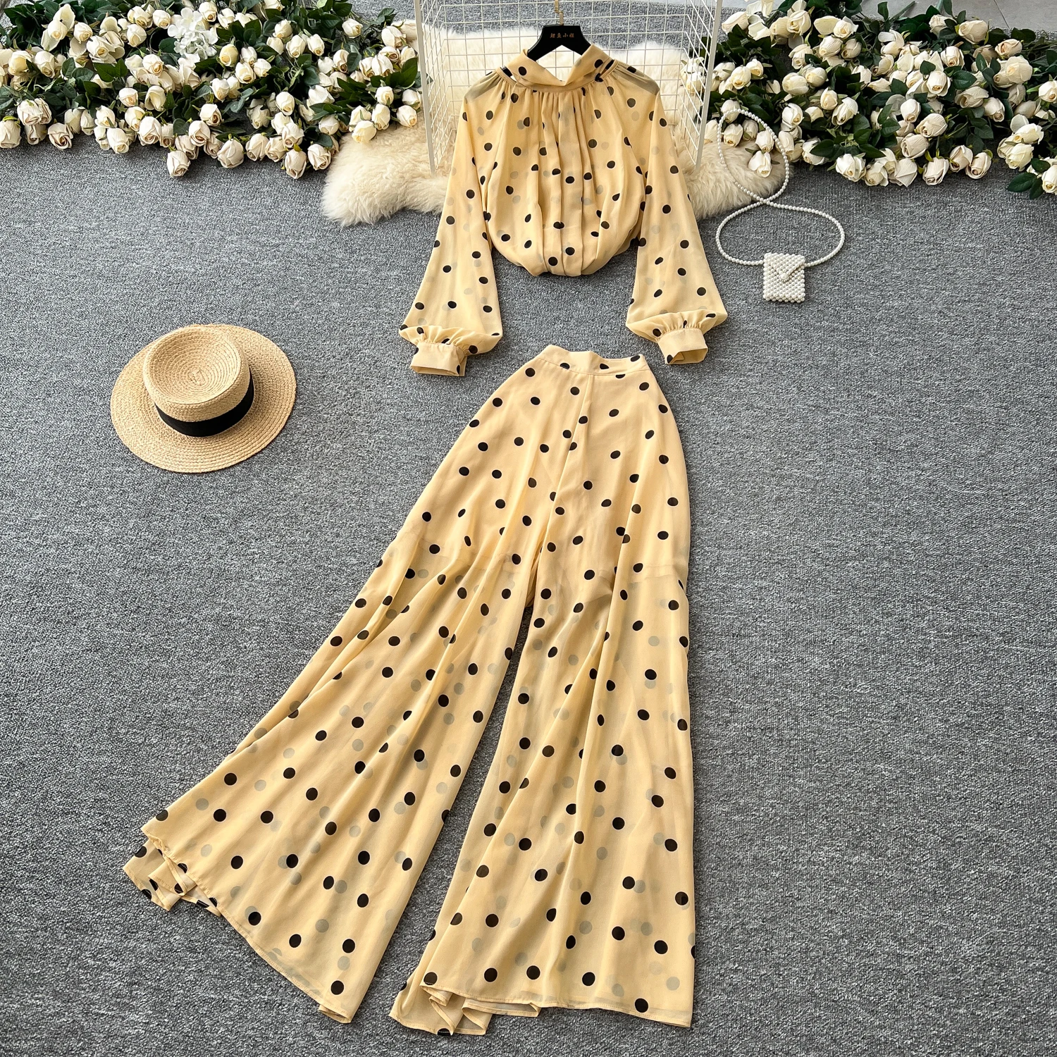 

Chic Two Pieces Sets Sexy Tank Top Polka dot chiffon Elastic High Waist Wide Leg Pants Women Casual Summer Sets Y2k