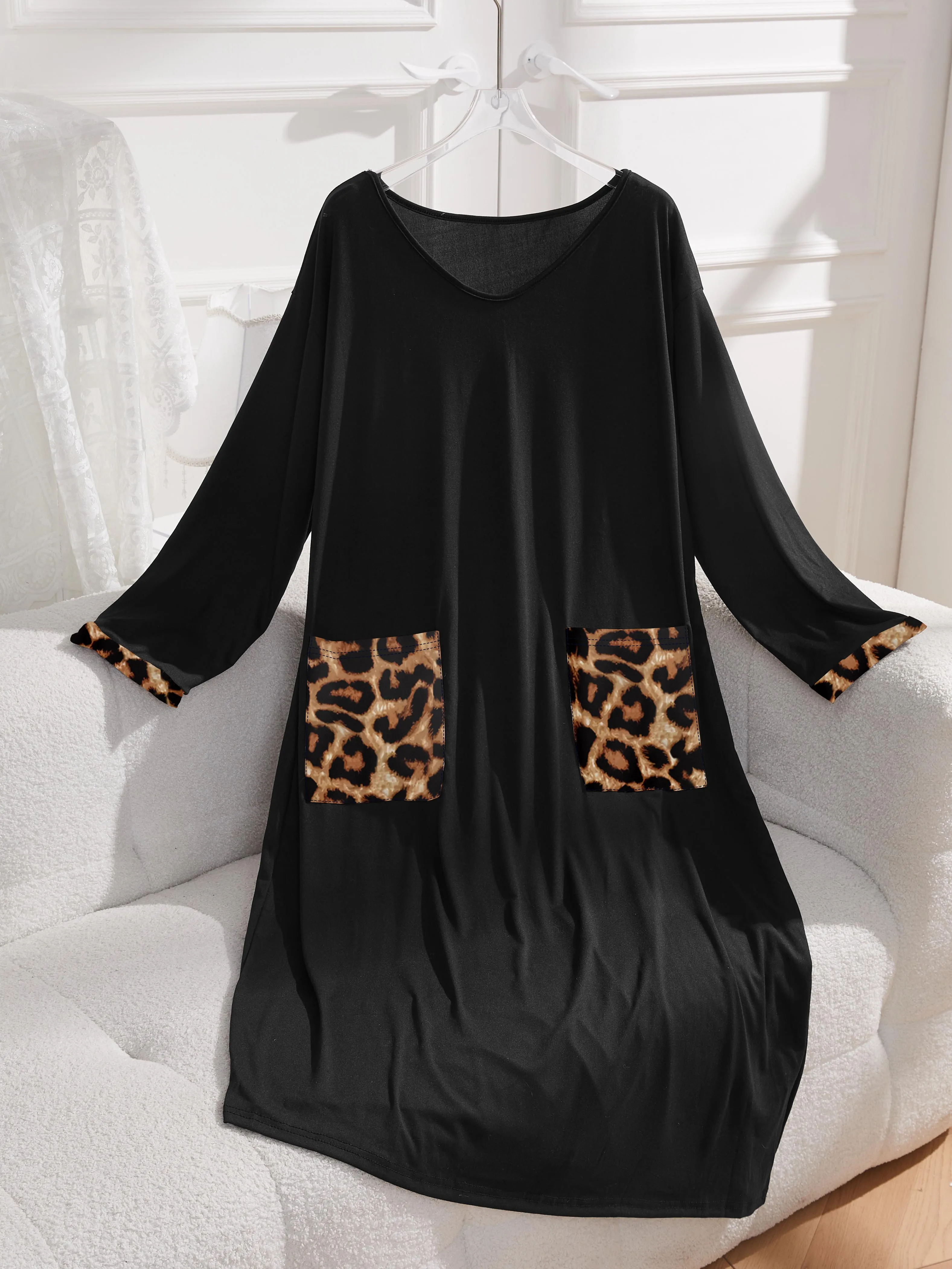 

Plus Size V Neck Long Sleeve Nightgown