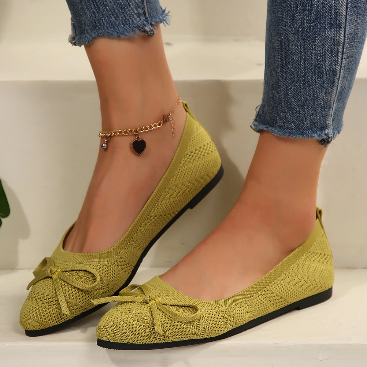 Pointed Bow Flying Flat Shoes Women's 2025 New Summer Casual Bean Shoes Knitted Soft Sole Knitted Women's Shoes Large Size 43