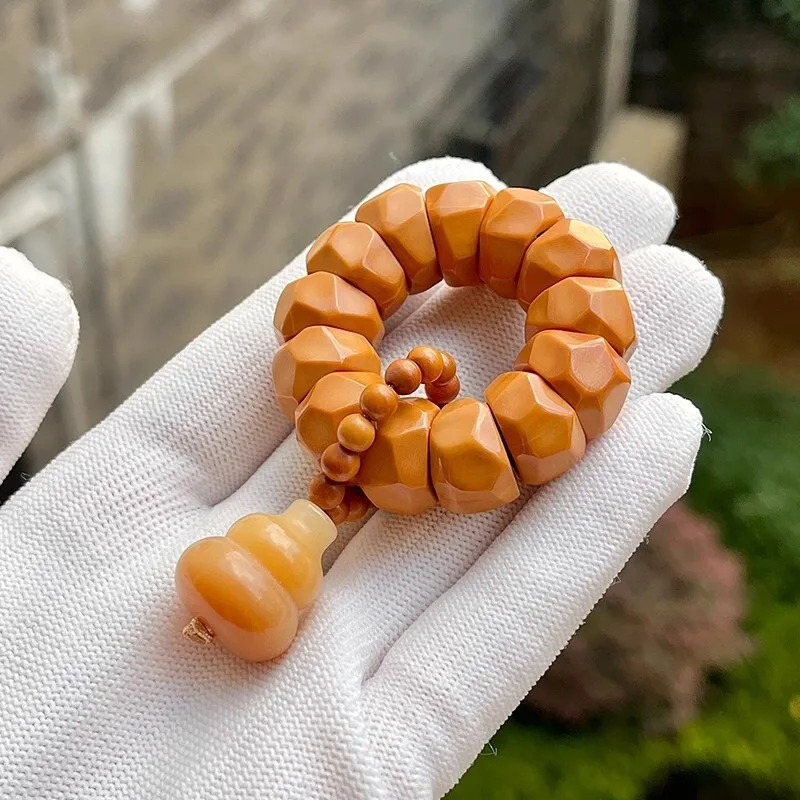 Exquisitely Carved Monkey Head Phaseless Pig Intestine Hand-Twisted Wenwan Walnut Single Circle Bracelet For Men And Women,