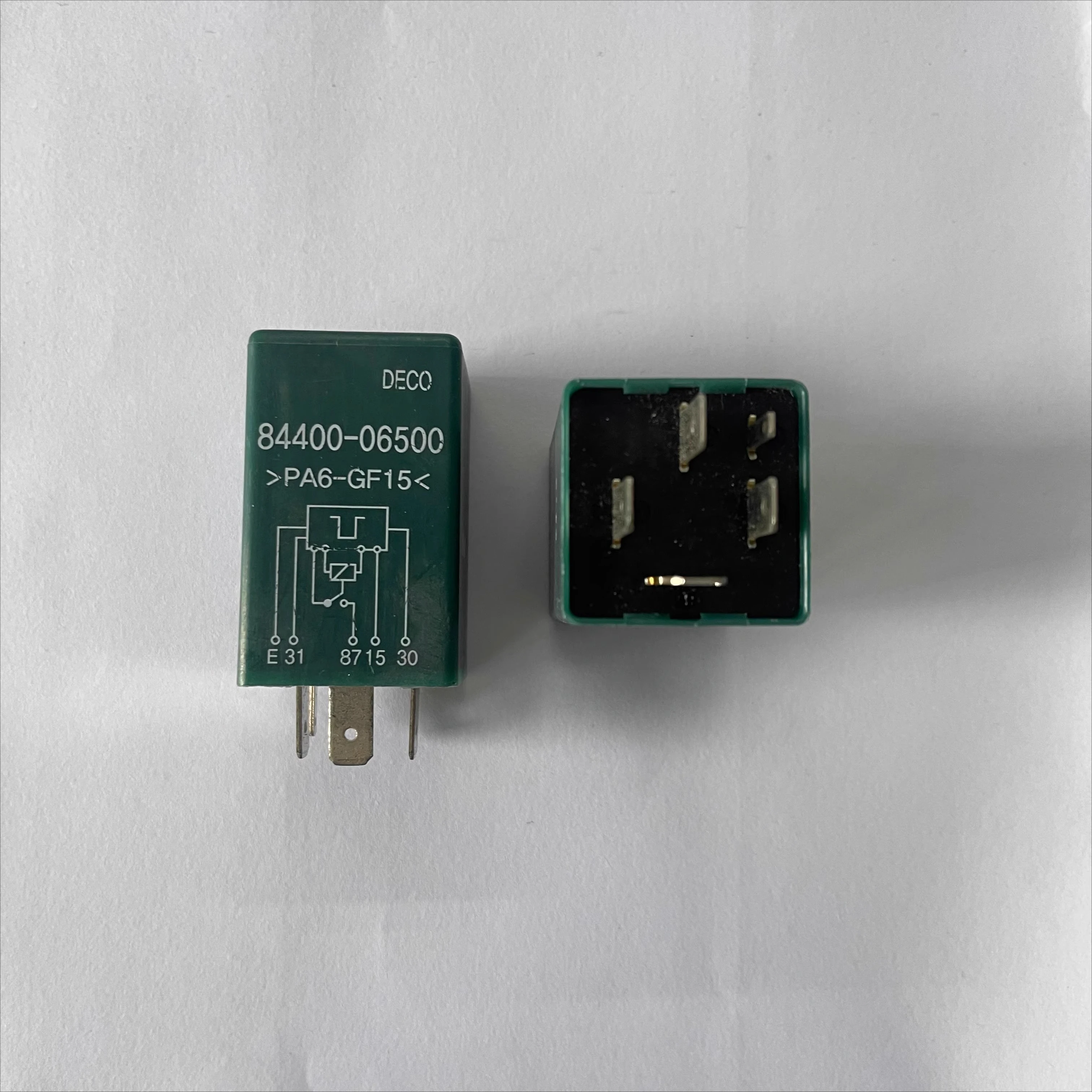 

1pcs For Mercedes-Benz MB100 Windshield Wiper Relay 84400-06500