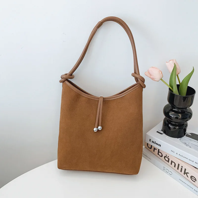 

Корейская винтажная сумка через плечо 2025 года, просторная женская сумка-тоут, нишевая роскошная сумка через плечо, повседневная сумка «день-ночь», текстурированный слинг