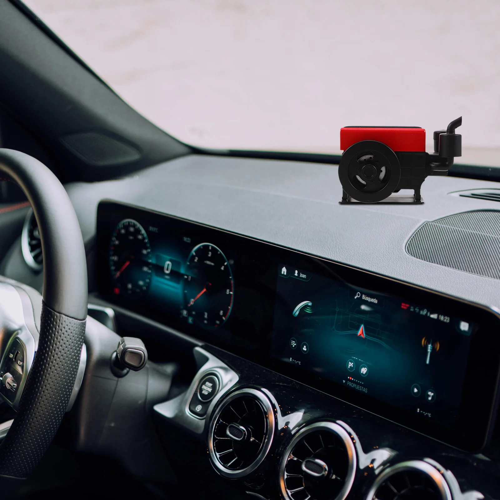 

Refillable Essential Oil Solar Car Aromatherapy Diffuser Tractor Shaped Solar Freshener for All Vehicles