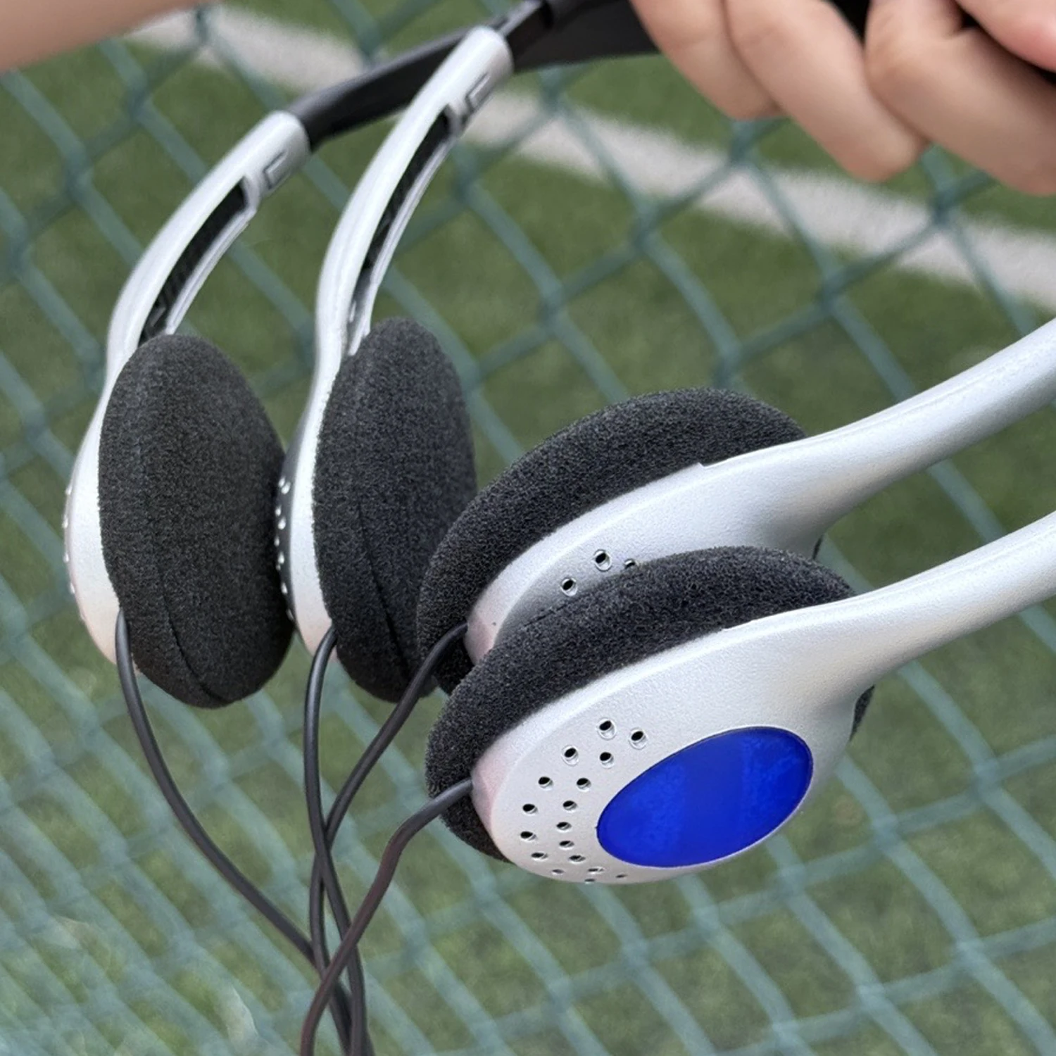 성격 레트로 클래식 음악 헤드폰 패션 게임 헤드셋 휴대용 스포츠 유선 이어폰 사진 사진 소품