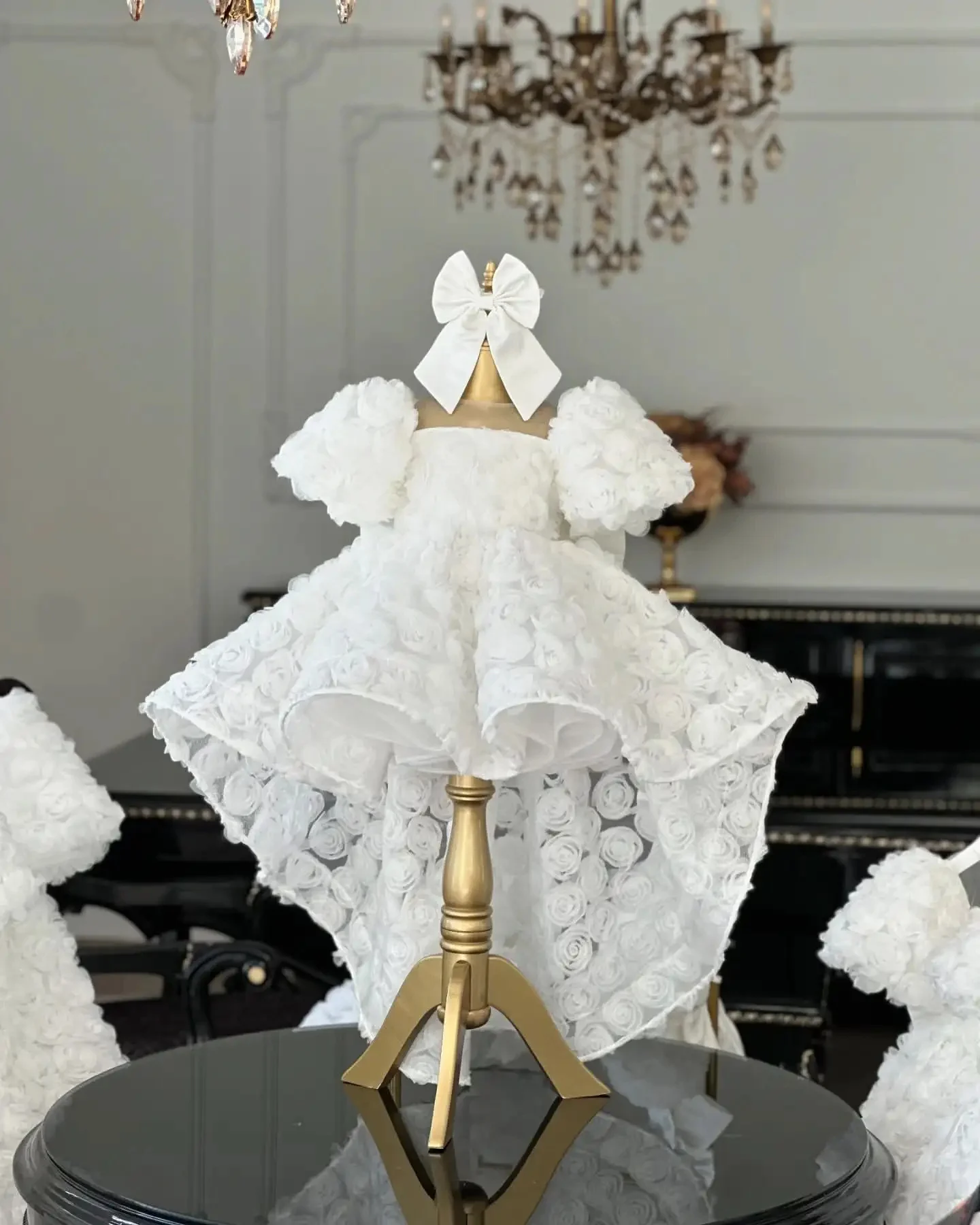 Прекрасные платья для девочек-цветочниц на свадьбу с цветочным принтом и короткими рукавами, высоким и низким бантом, бальное платье принцессы для причастия Fisrst на заказ