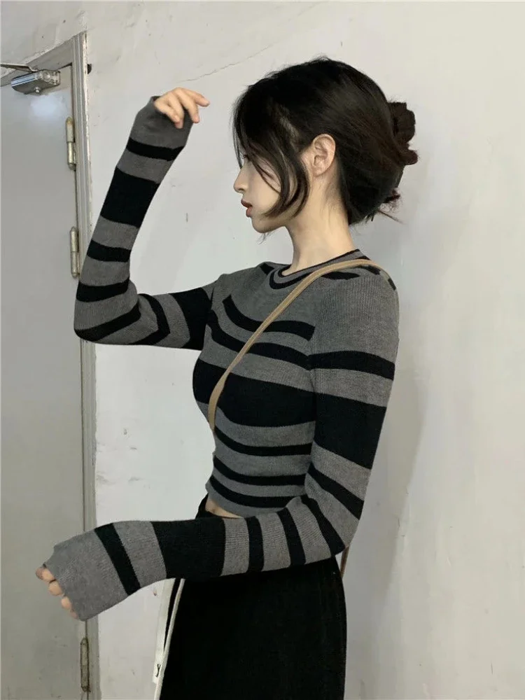 Chic Striped Long Sleeve T-shirts Women Fashion Slim Hot Sweet Sexy Knitted Short Tops Girls Cool All-match Soft Warm Ins New BF