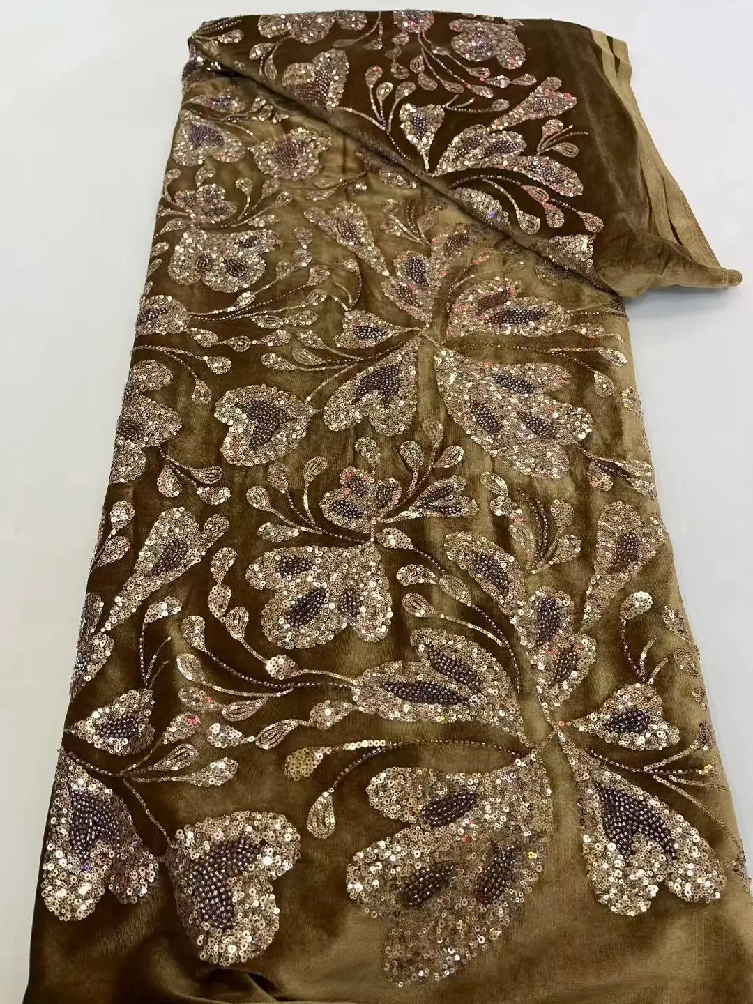 아프리카 레이스 패브릭 벨벳 스팽글 페르시 자수 신랑 나이지리아 신부 결혼식을위한 고품질 프랑스어 Tulle 레이스 원단