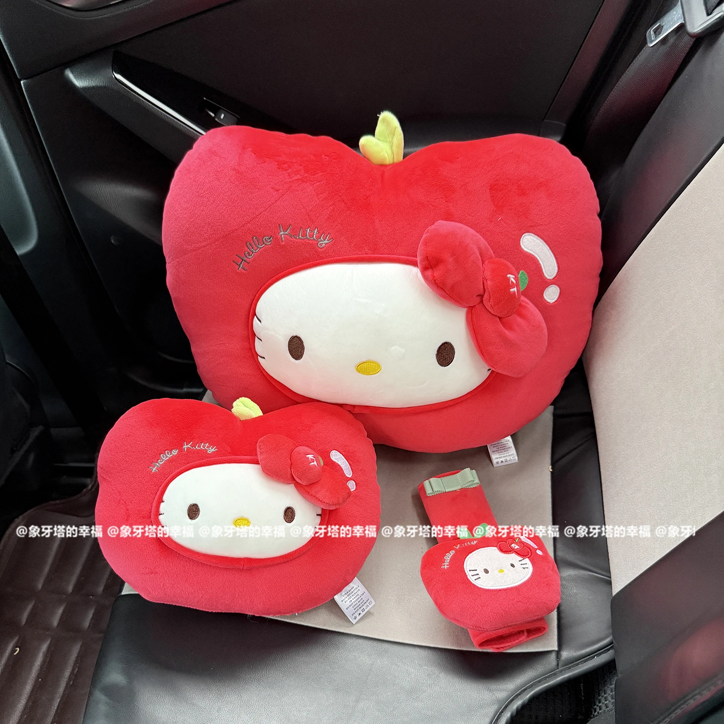 Xmas Sanrio Hello Kitty, подголовник, подушка для спины, чехол для ремня безопасности, автомобильный декор, мягкая мультяшная подушка, подушка для спинки дивана-кровати, подарок