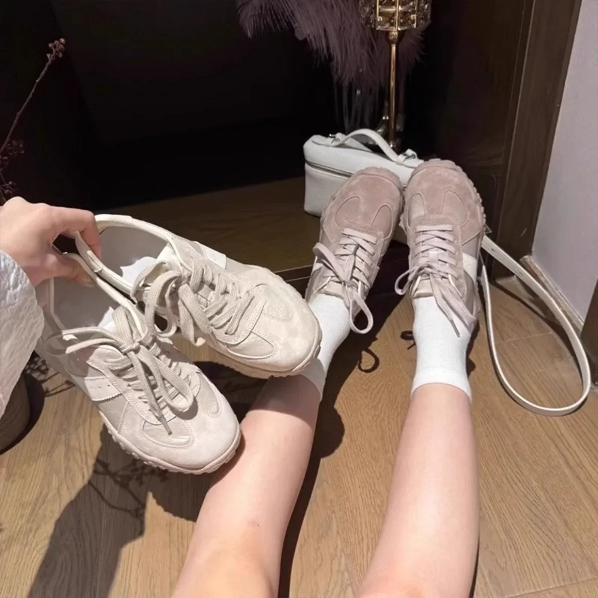 

Women's Casual Sneakers - No Sweaty Feet Breathable Flats, Lace-Up Non-Slip Walking Shoes, Comfortable for Daily & Light Jogging