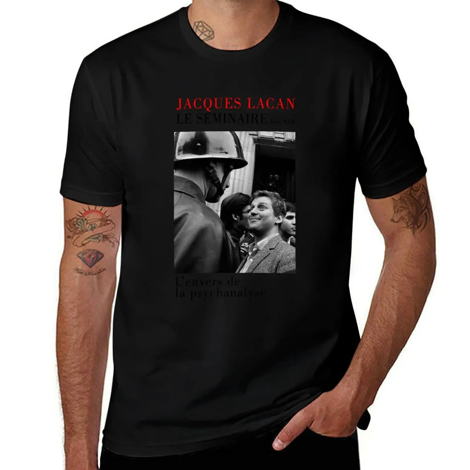 Jacques Lacan - L'envers de la psychanalyse T-Shirt Minimalist Plain Crew Neck T-Shirt
