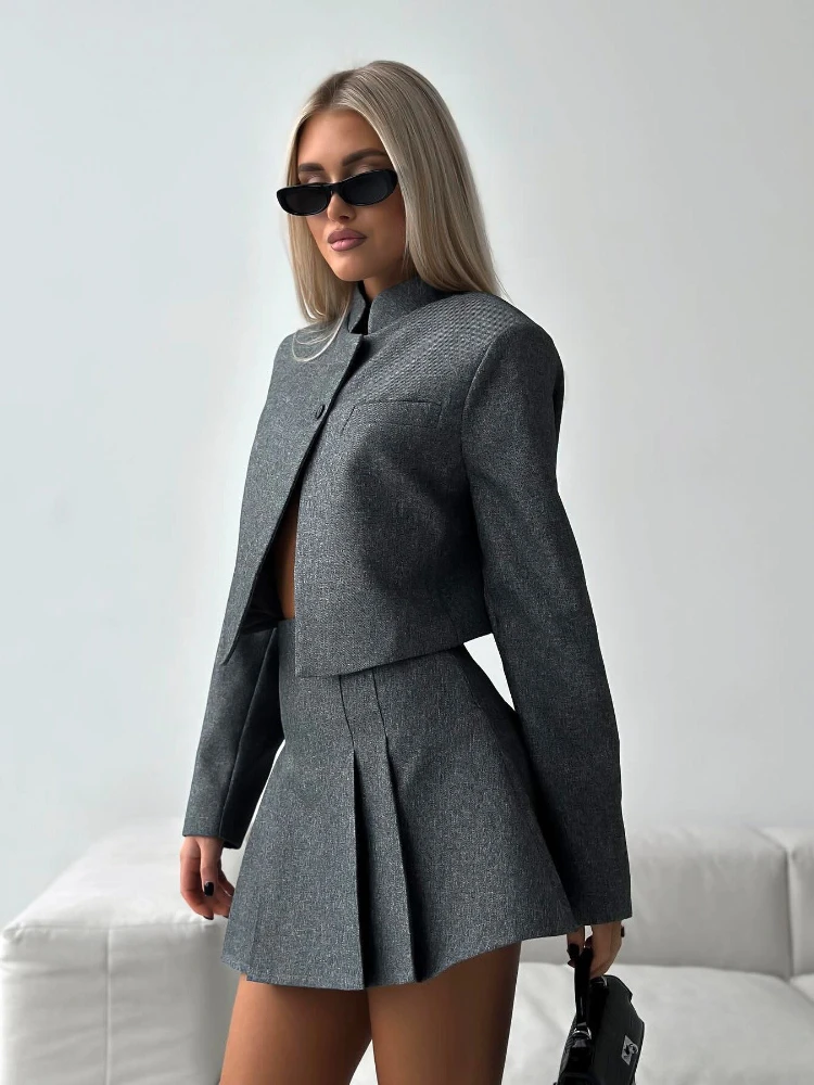 New High-end Solid Color Stand Up Collar Cardigan Set for Women's Spring High Waisted Suit with Pleated Skirt, Complete Outfit