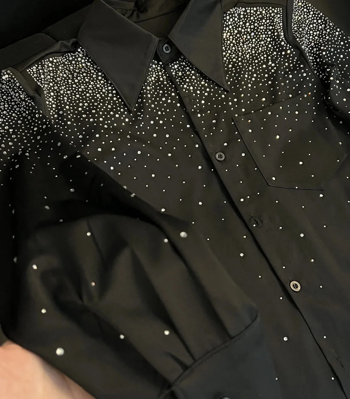 Camisa de manga larga con diamantes de imitación para hombre, ropa de calle informal sin planchado, de alta gama, a la moda, novedad de otoño, 2023