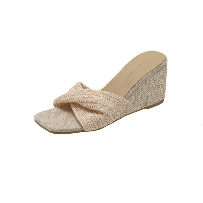 French Vintage Woven Slippers Women's Summer Outdoor Fashion Chunky Heel Match Skirts Slope Heel Sandals Casual Slip-On Shoes