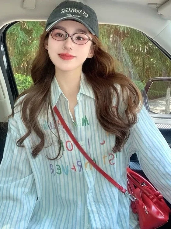 الأزرق مخطط طباعة طويلة Sve المرأة irt الكورية Sle فضفاضة تناسب ألياف البوليستر رداء علوي غير رسمي ربيع الخريف ملابس خارجية متعددة الاستخدامات