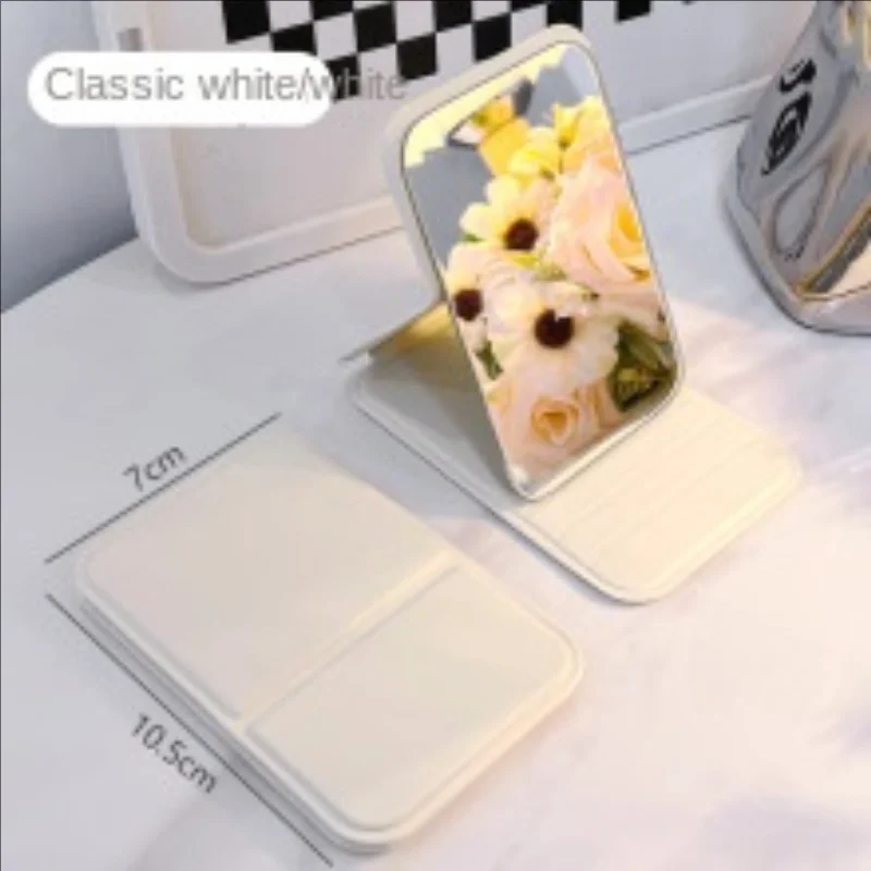 Składane lusterko do makijażu Przenośne lusterko kosmetyczne podróżne Powierzchnia odblaskowa HD Estetyczna rama PU Kompaktowe lusterko kosmetyczne