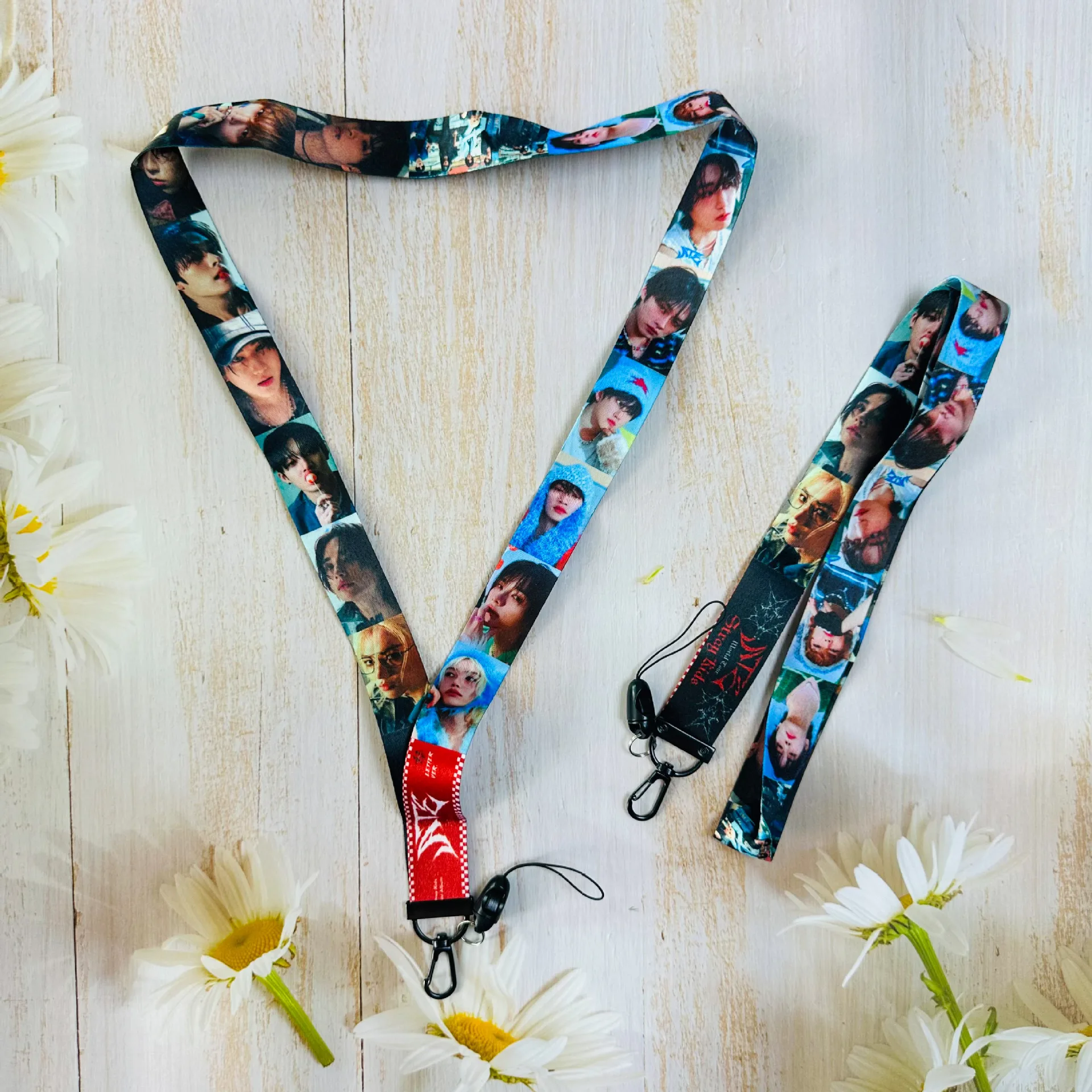 

Kpop SKZOO boy band StrayKids BANG CHAN FELIX HYUNJIN avatar lanyard album ATE mobile phone lanyard gift decoration fans gifts