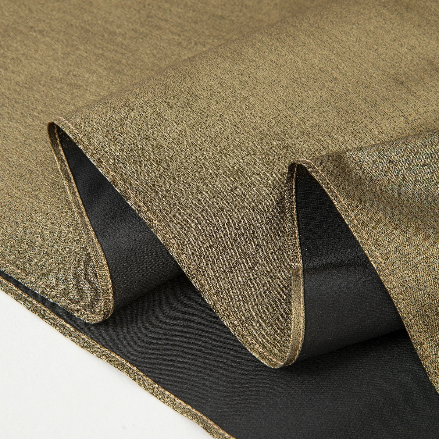 Minimalist Design 100% Natural Mulberry Silk Crepe De Chine Batwing Short Sleeved Loose Round Neck Women's Casual Gold T-shirt