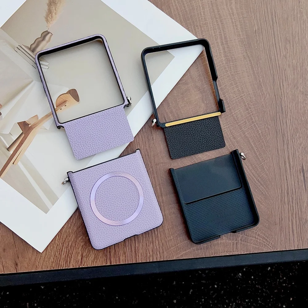 حافظة شحن لاسلكية مغناطيسية فاخرة من الجلد بنمط ليتشي لهاتف سامسونج جالاكسي Z Flip 7 6 5 4 5G غطاء مقاوم للصدمات ناعم