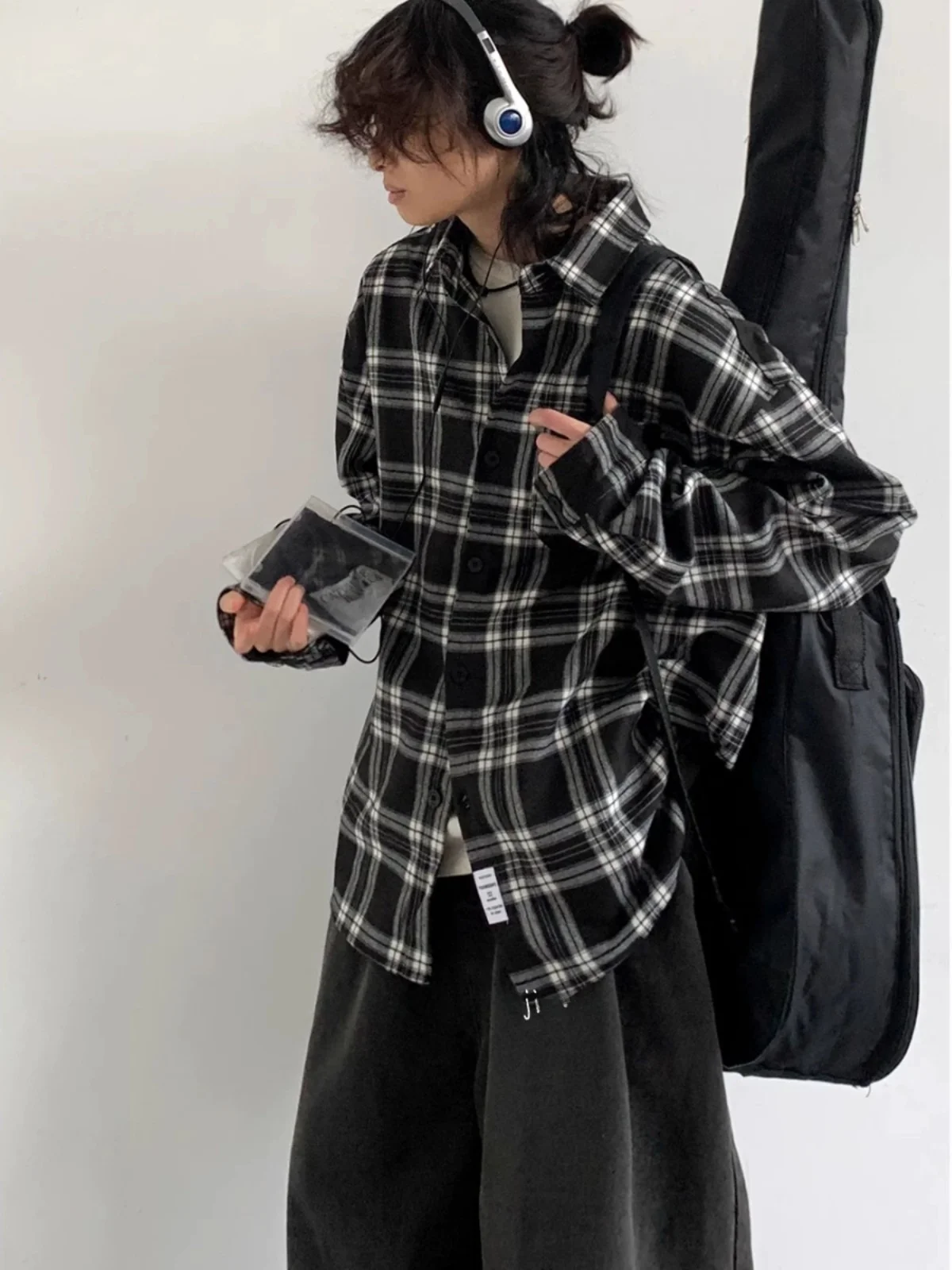 House Roof Lazy  Japanese Retro College Style Black White Plaid Long Sleeve Men's Loose Casual Versatile Shirt Spring Yout...