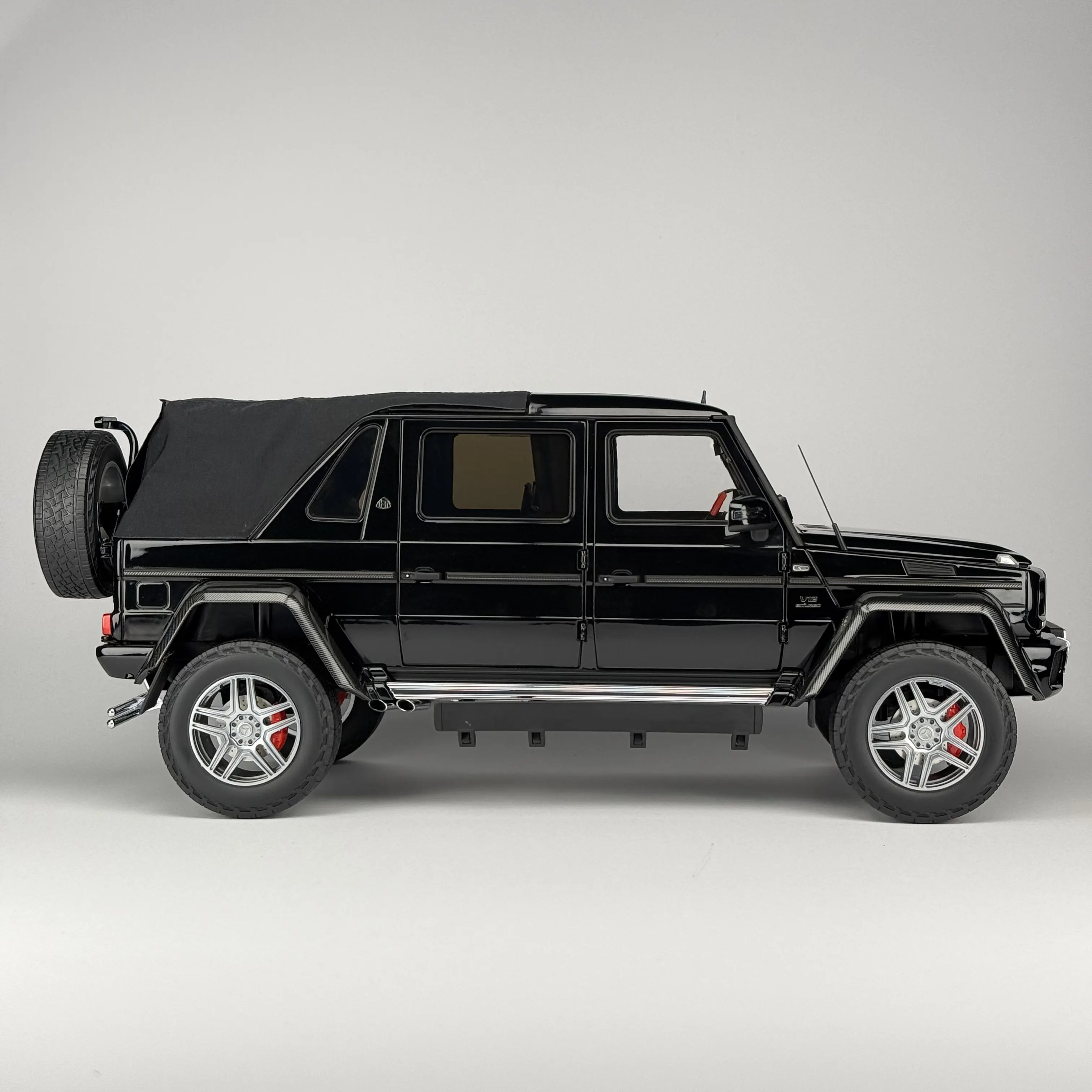 Diecast AR 1:18 Scale Benz Maybach G650 (W463) 2017 Alloy Car Model