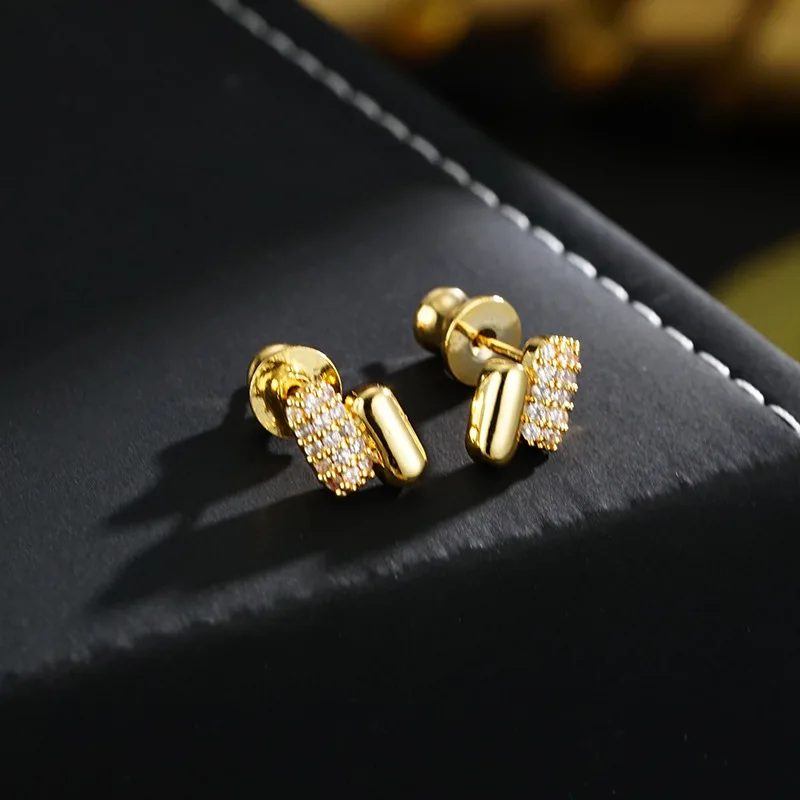 French light luxury exquisite elegant versatile parallel line stud earrings high sense real gold electroplating niche retro earr