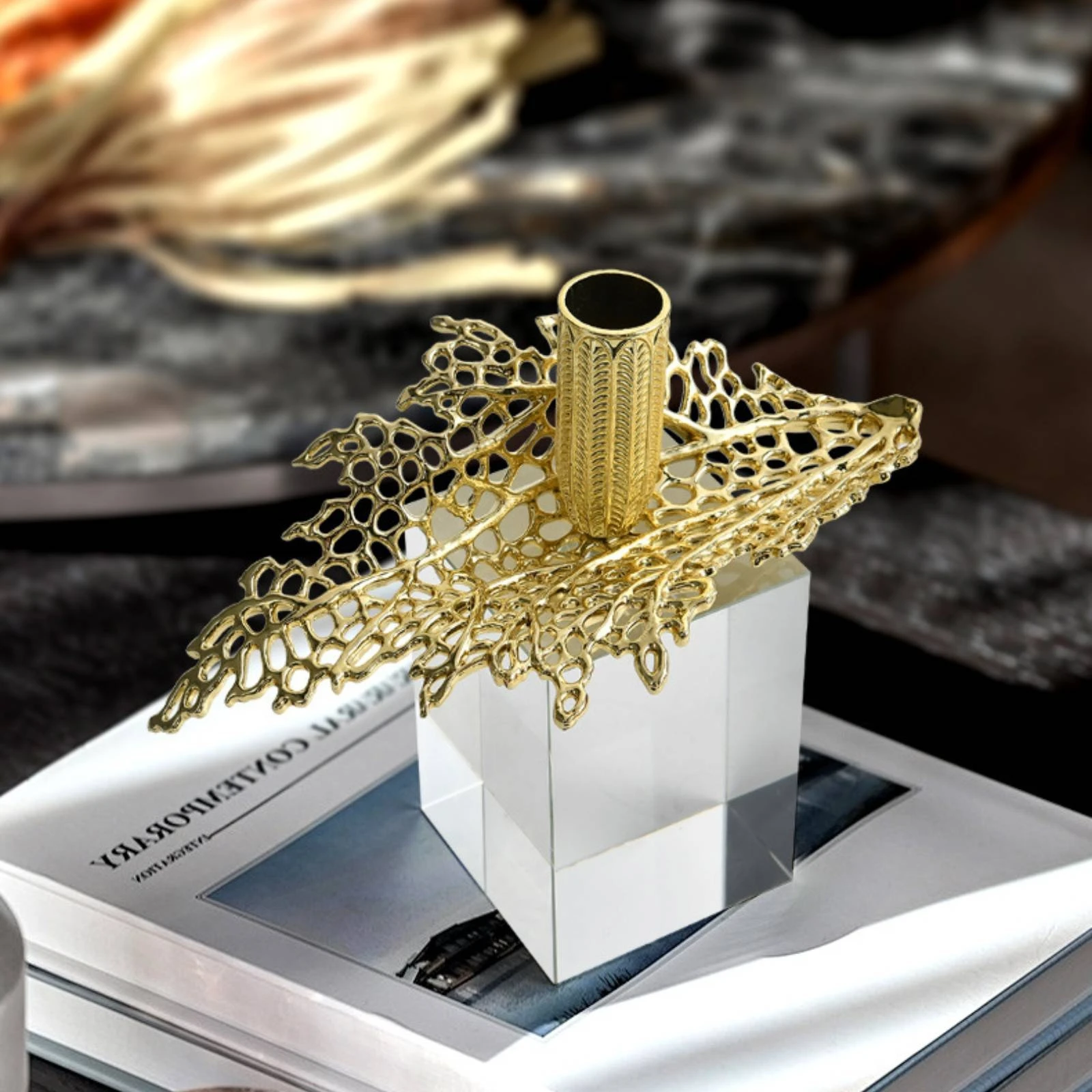 Candle Holder with Acrylic Base Decorative Metal Candle Holder Decor Modern Stable for Living Room, Bedroom