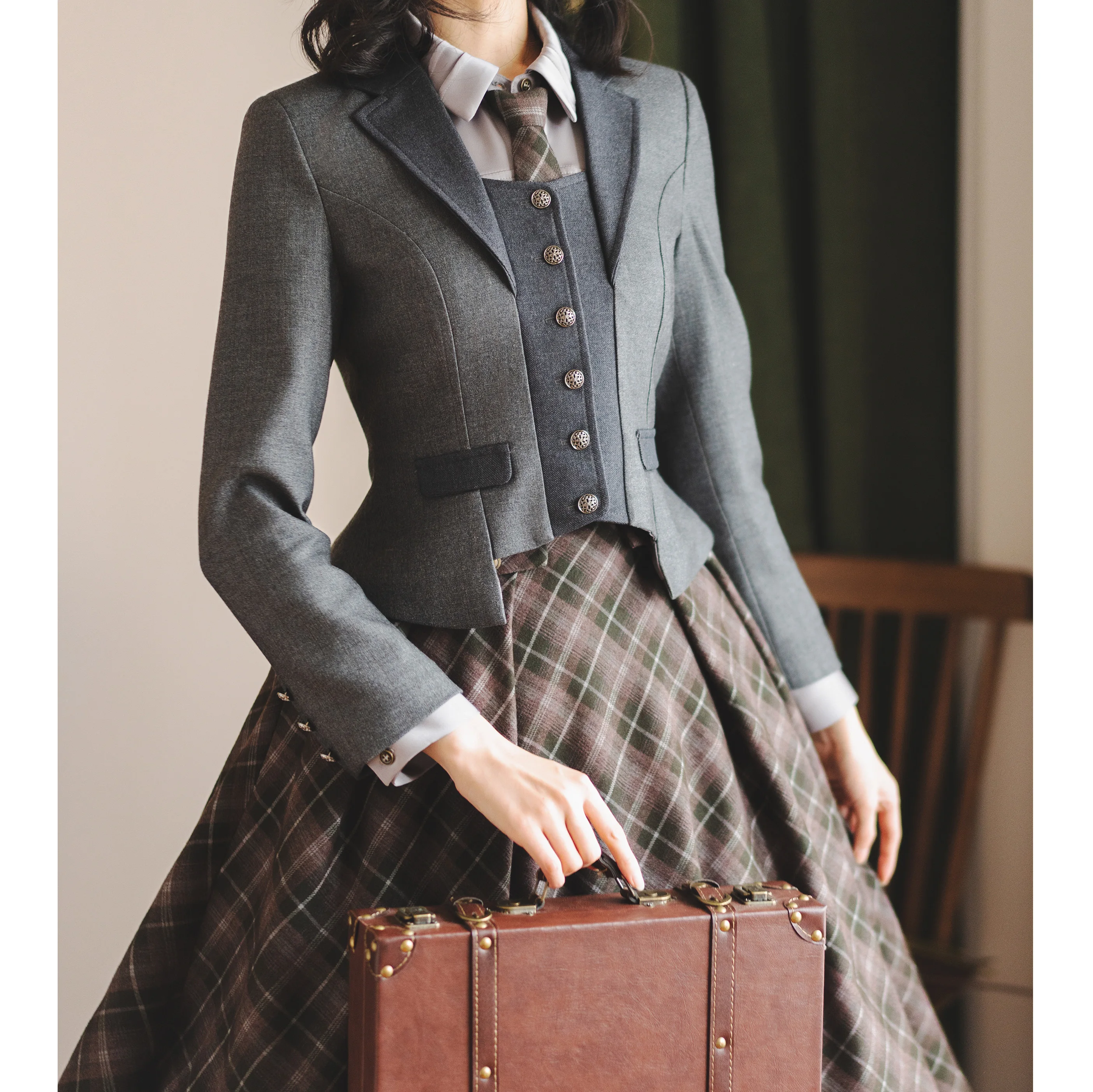 الأصلي الفرنسية الأنيقة الكلاسيكية طويلة الأكمام واحدة الصدر سليم صالح تنوعا الرجعية لوليتا السترة المرأة الخريف سترة قصيرة