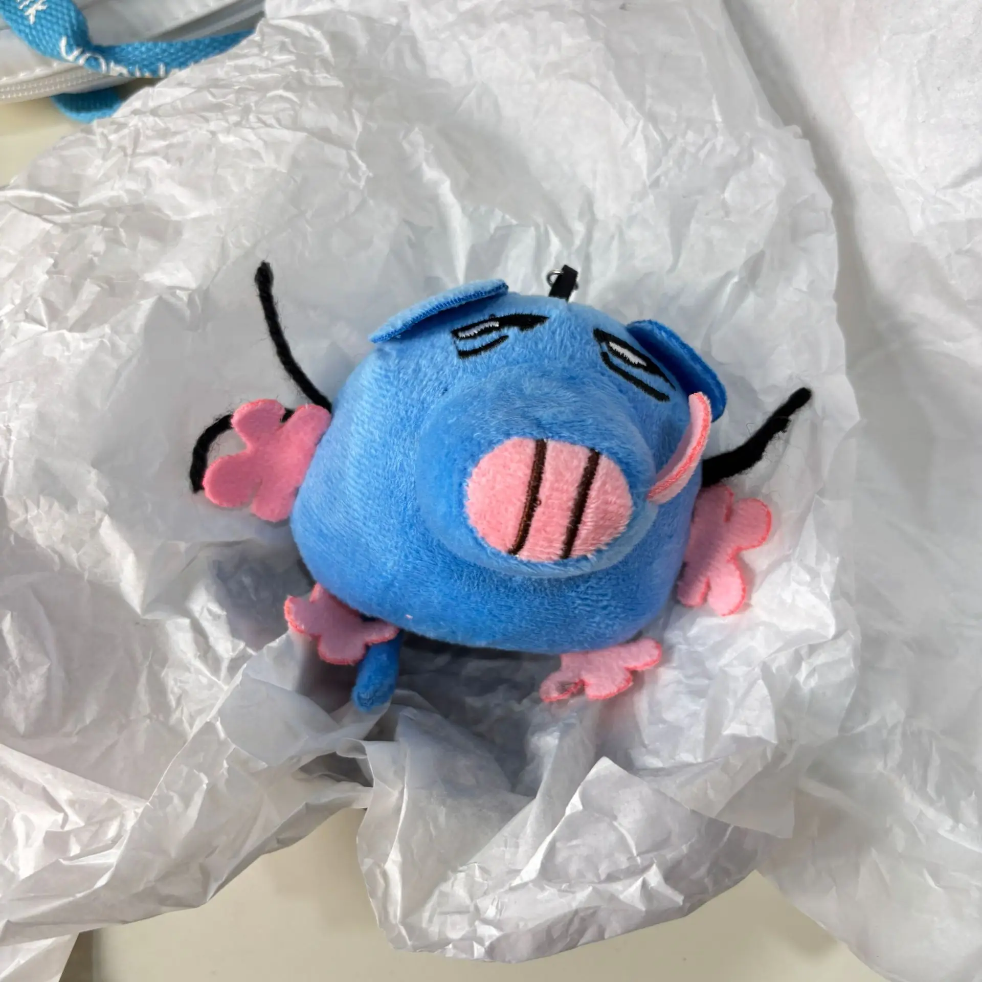 Lindo Anime ratón azul voz divertida muñeco de peluche llavero colgante abstracto parodia bolsa de regalo encanto decoración realista ratón llavero de felpa